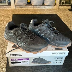 Men's Khombu Hiking Athletic Shoes
Drew Black Brown Cushioned
